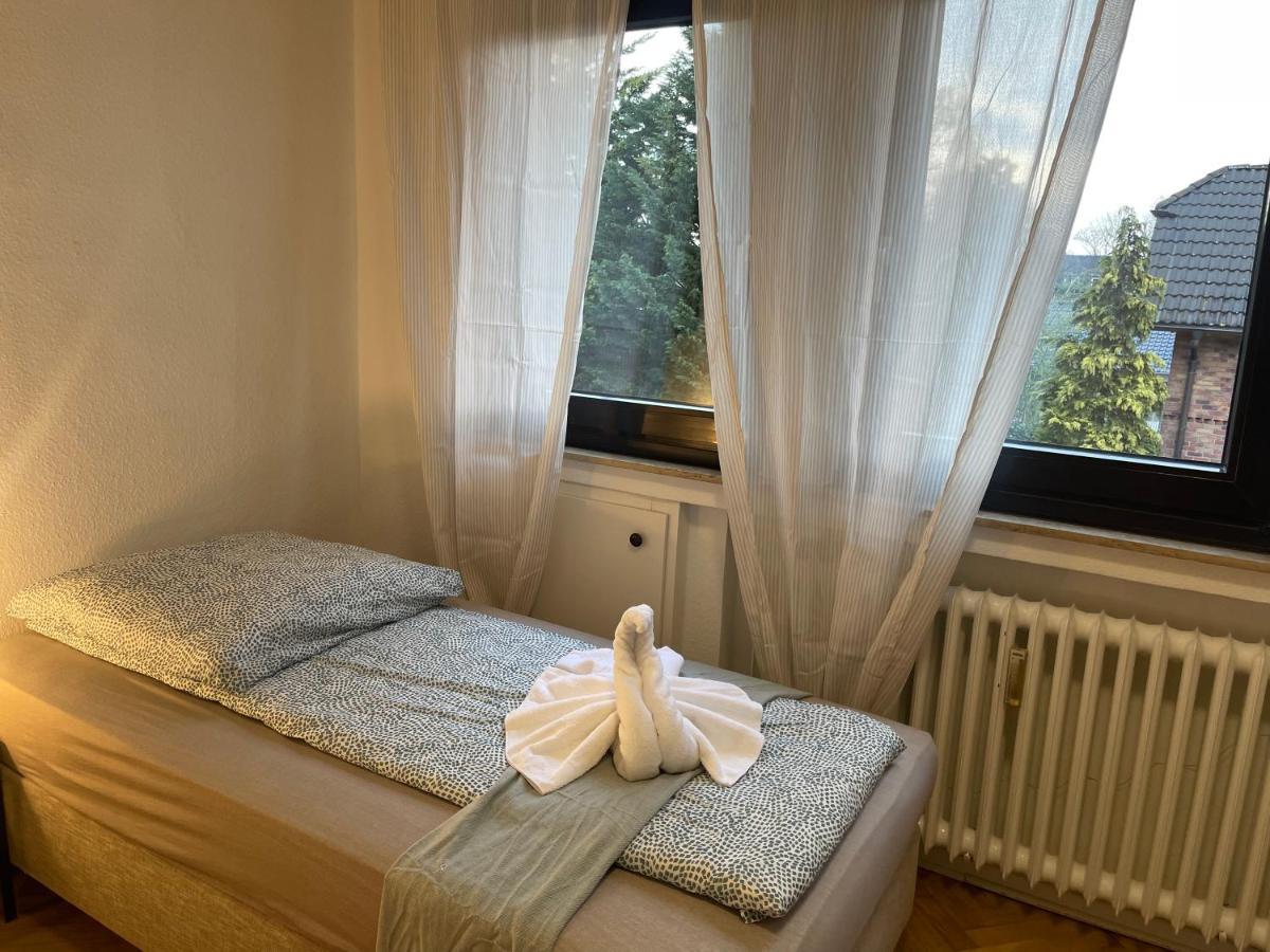 Comfortable Shared Apartment With Private Room In Wesseling Exterior foto